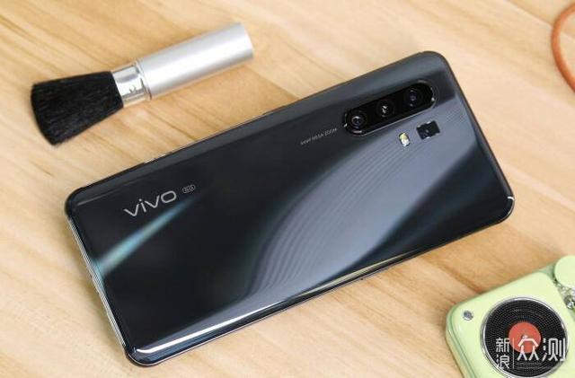 60倍潜望式超远摄不只能拍月亮：vivo X30 Pro_新浪众测