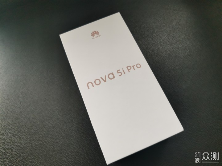 有颜值有料，浴霸四摄华为nova5i Pro开箱评测_新浪众测