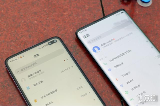 两款5G手机简单对比：性价比和旗舰机的比较？_新浪众测