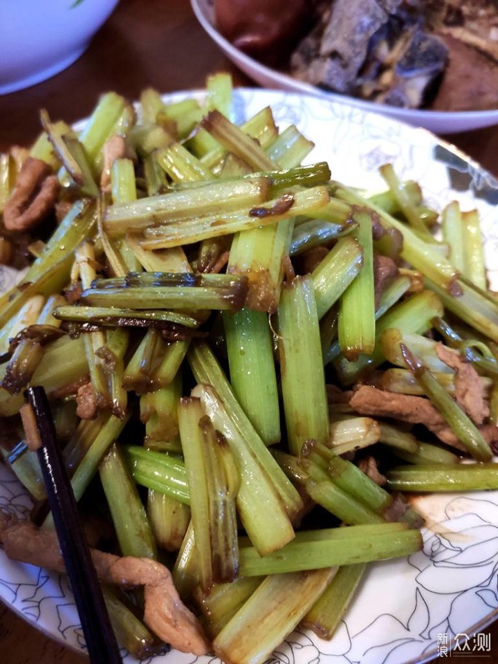 年夜饭-新年零点吃素馅饺子，一整年素素净净!_新浪众测