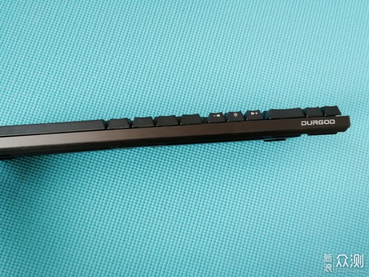blingbling的简单快乐--杜伽K310银轴机械键盘_新浪众测