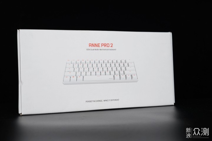 小巧又精致,ANNE PRO2开箱评测_新浪众测