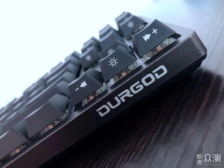 ​光效DIY+自定义宏:杜伽k320RGB机械键盘体验_新浪众测