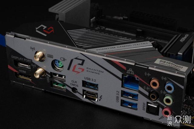 Z490 Phantom Gaming ITX/TB3开箱拆解_原创_新浪众测