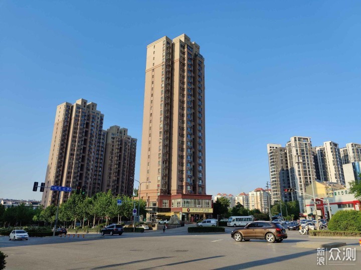 一眼One年，机皇Plus--OnePlus 8 Pro评测_新浪众测