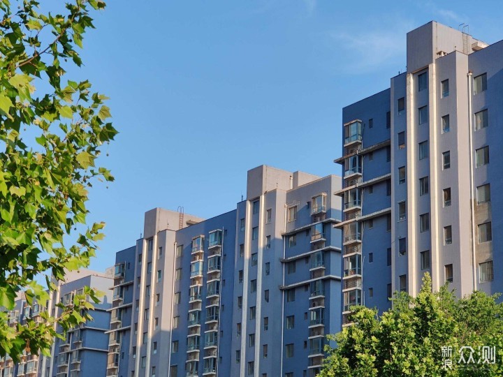 一眼One年，机皇Plus--OnePlus 8 Pro评测_新浪众测