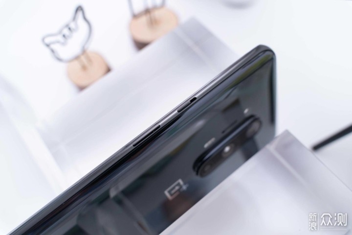 一眼One年，机皇Plus--OnePlus 8 Pro评测_新浪众测