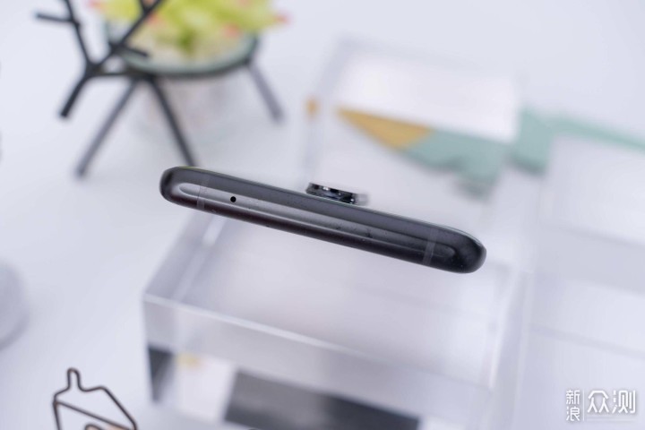 一眼One年，机皇Plus--OnePlus 8 Pro评测_新浪众测