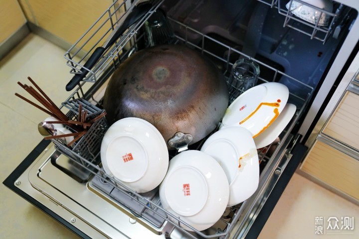 小厨房改造！图文详解消毒柜改洗碗机教程_新浪众测