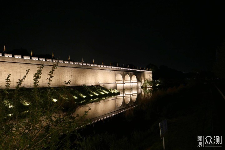 单反的最佳替代方案，松下LX100M2相机评测_新浪众测