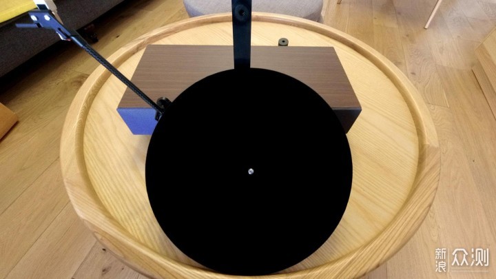 Floating Record立式黑胶唱机-感受怀旧的经典_新浪众测