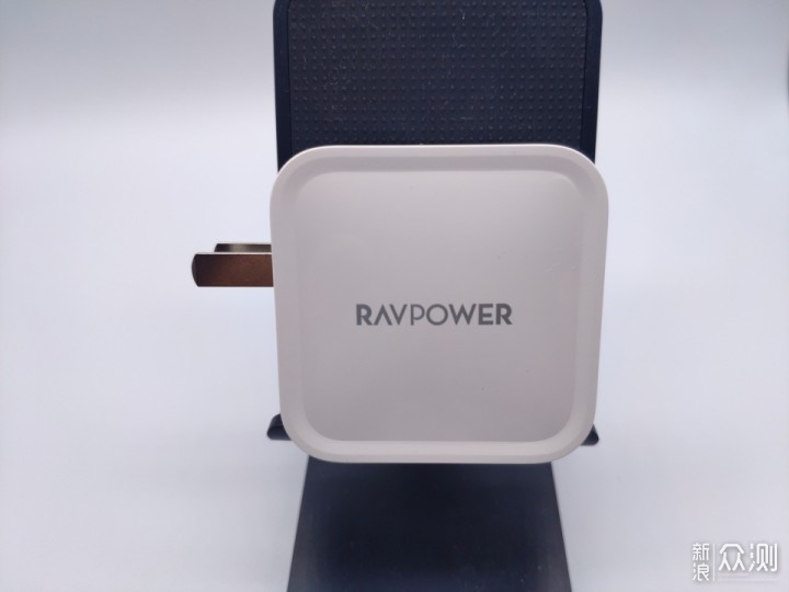 全新体验急速快充—RAVPower65W氮化镓充电器_新浪众测