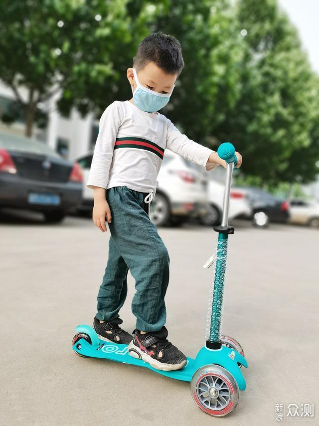 体验瑞士m-cro儿童滑板车，静+顺+轻_新浪众测