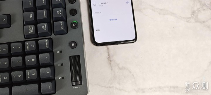 TT G821飞行家三模机械键盘，全场景无缝切换_新浪众测