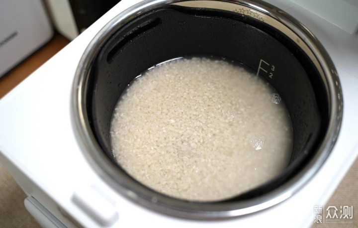 就为了多吃一碗米饭，臻米X6脱糖电饭煲体验_新浪众测
