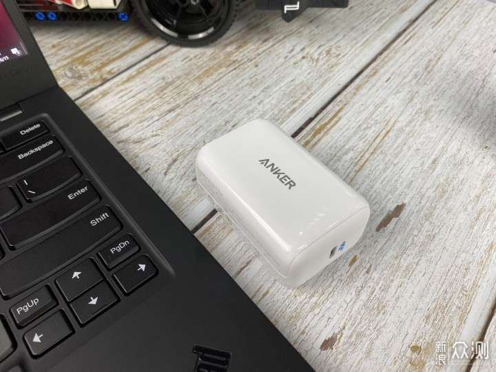 Anker65W充电器：没有氮化镓，依然能做小做强_新浪众测