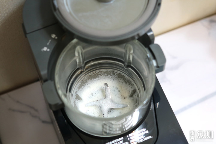 九阳破壁豆浆机K560评测，不用手洗双效除菌_新浪众测