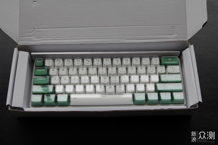 61键双模机械键盘分享——达尔优绿野EK861 _新浪众测