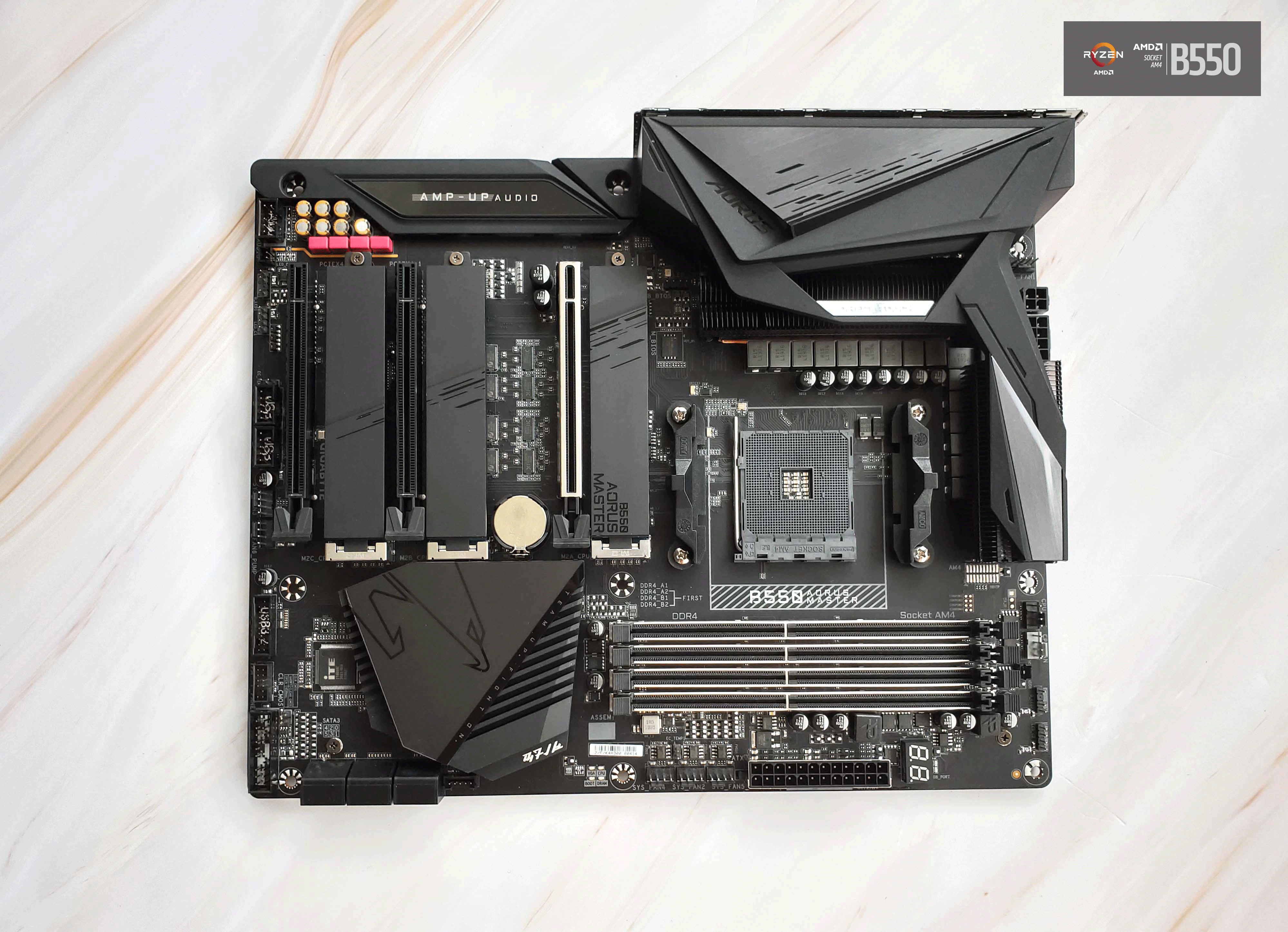 人生的第一块ATX主板，技嘉B550 AORUS MASTER_新浪众测