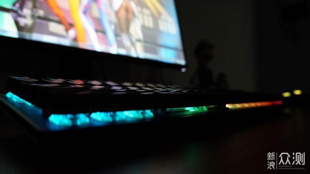 技嘉GIGABYTE AORUS K1 RGB机械键盘_新浪众测