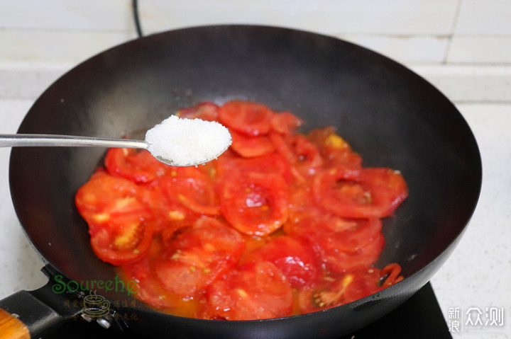 李子柒番茄红了，我家番茄也熟了，炒鸡蛋真香_新浪众测