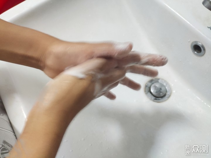 防控疫情，从认真洗手做起—原系泡沫洗手机_新浪众测