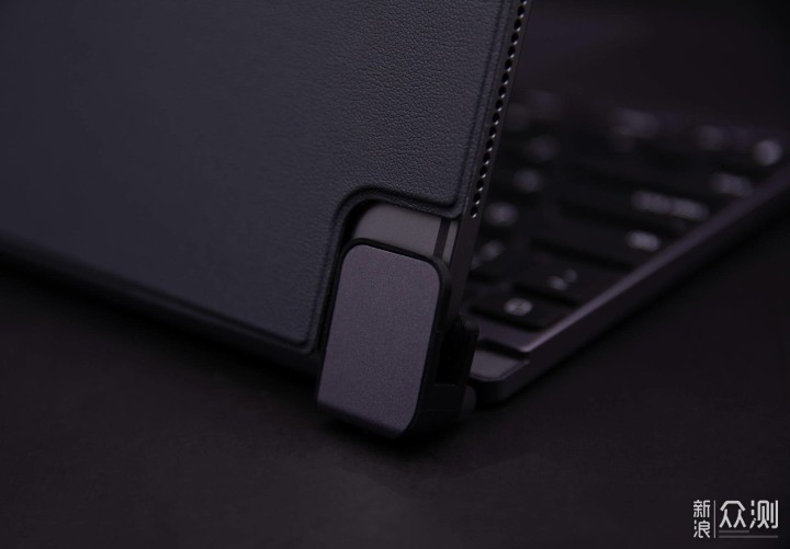 Brydge Pro 触控键盘，让 iPad 生产力更强悍_新浪众测