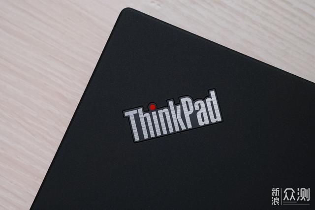 飞行家变成视频会议专家？试试ThinkPad T15吧_新浪众测