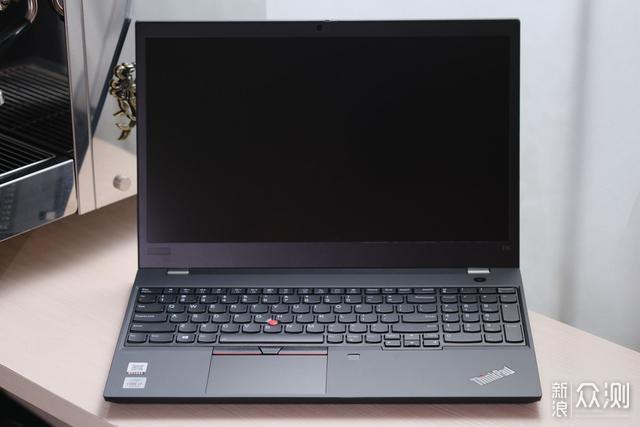 飞行家变成视频会议专家？试试ThinkPad T15吧_新浪众测