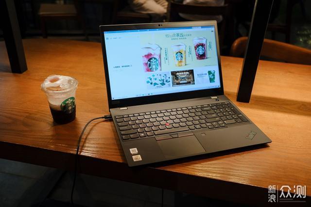 飞行家变成视频会议专家？试试ThinkPad T15吧_新浪众测