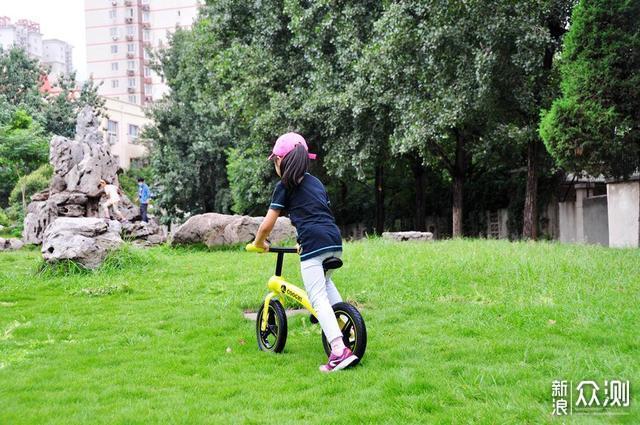 酷骑S系列儿童平衡车体验：放肆探索户外乐趣_新浪众测