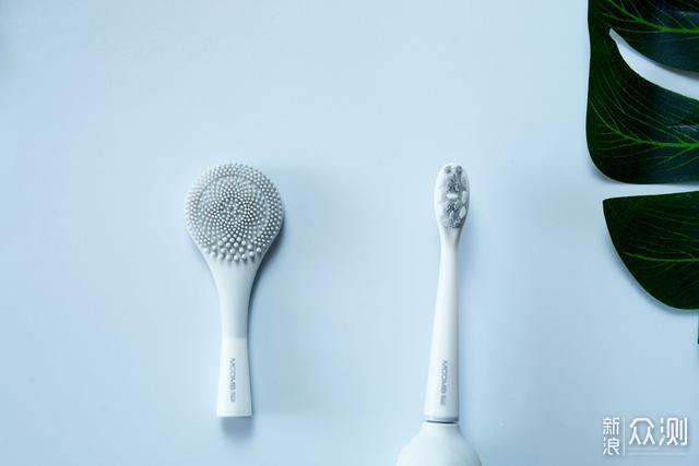 美看Mcomb电动牙刷，不仅能护理口腔还能洁面_新浪众测