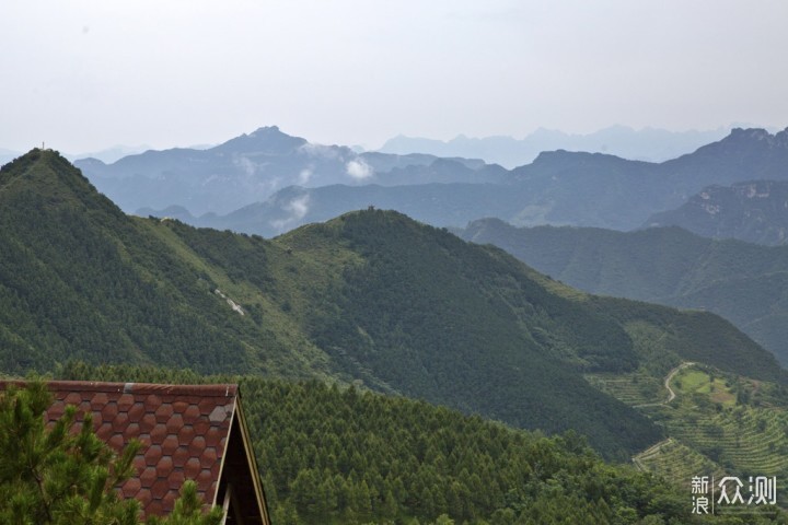 周末去哪里？京西小西藏走山脊、住木屋、采蘑菇、吃山野菜