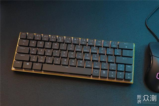 可以装进口袋的机械键盘-酷冷至尊 SK621 MX_新浪众测