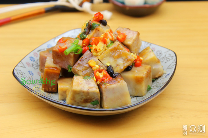 它是碱性食物，用电饭锅煮只需3步，香辣软糯_新浪众测