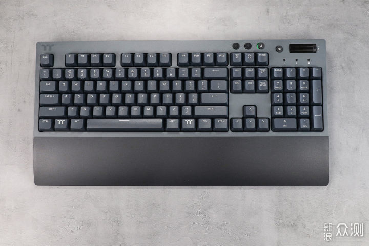 TT G521机械键盘开箱：TTC轴与三模无线，可以_新浪众测