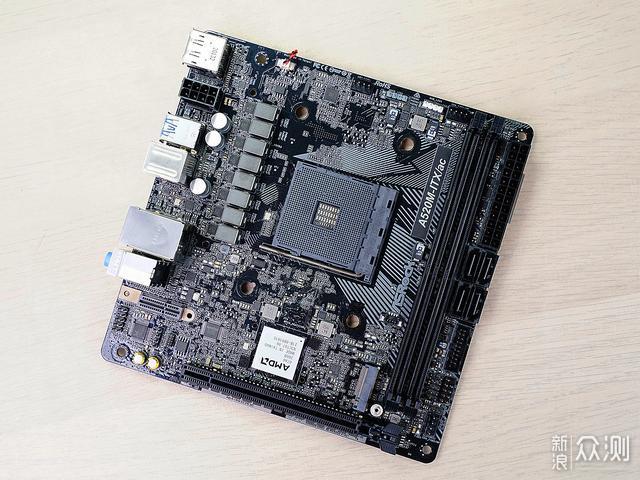 A520初上市-，开箱ITX主板：华擎A520M-ITX/ac_新浪众测