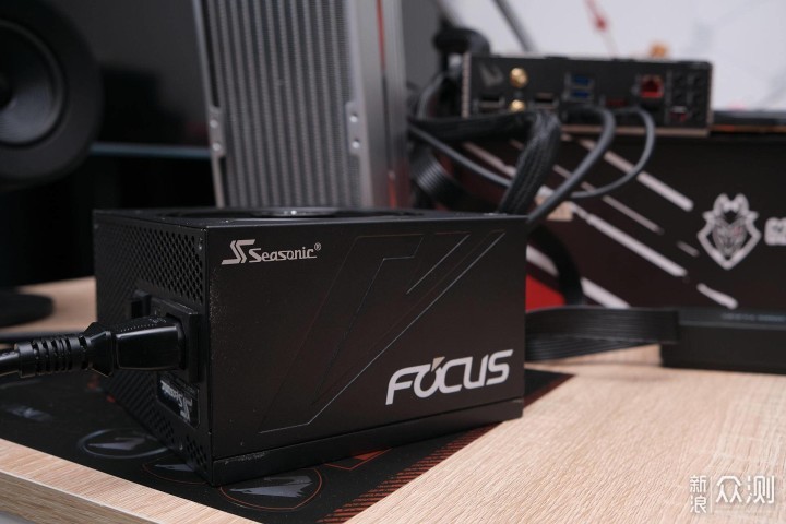 狙神开光：技嘉 Z490 AORUS ULTRA G2定制主板_新浪众测