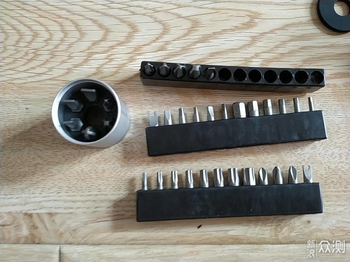 #初秋#积分换好物-WOWSTICK SD 螺丝刀套装_新浪众测