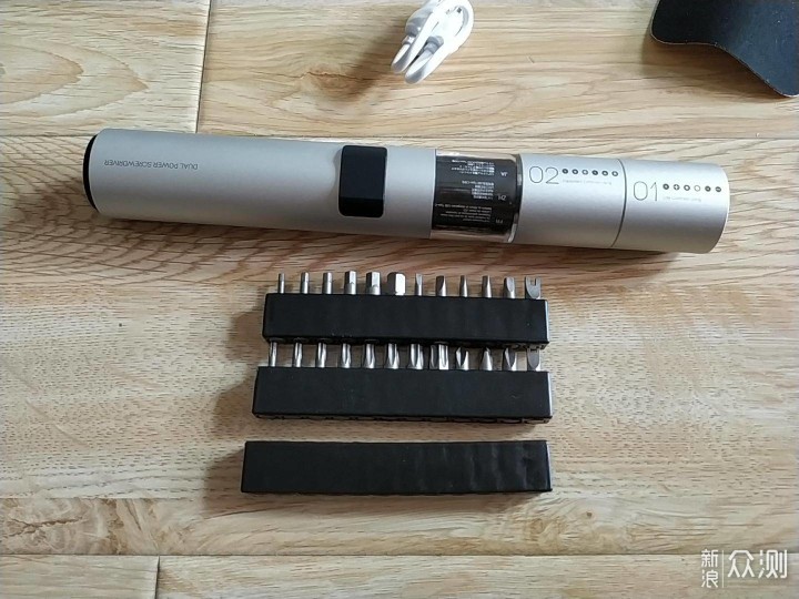 #初秋#积分换好物-WOWSTICK SD 螺丝刀套装_新浪众测