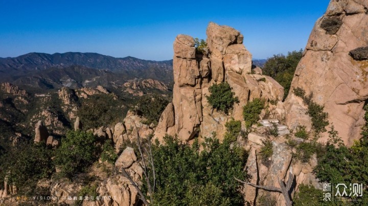 “辽西绿岛，生命之源”北票大黑山，群峰俊秀_新浪众测