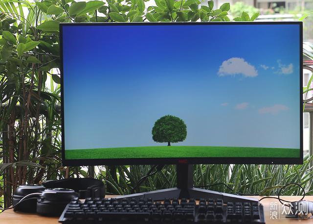 体验专业电竞画面，144Hz HKC SG27C显示器_新浪众测