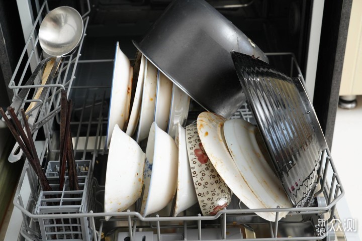 厨房老油渍通通消灭---humantouch慧曼洗碗机_新浪众测