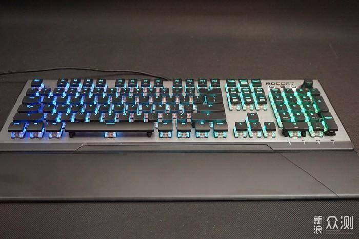 真正的玩家之选-  冰豹(ROCCAT)机械式键盘_新浪众测