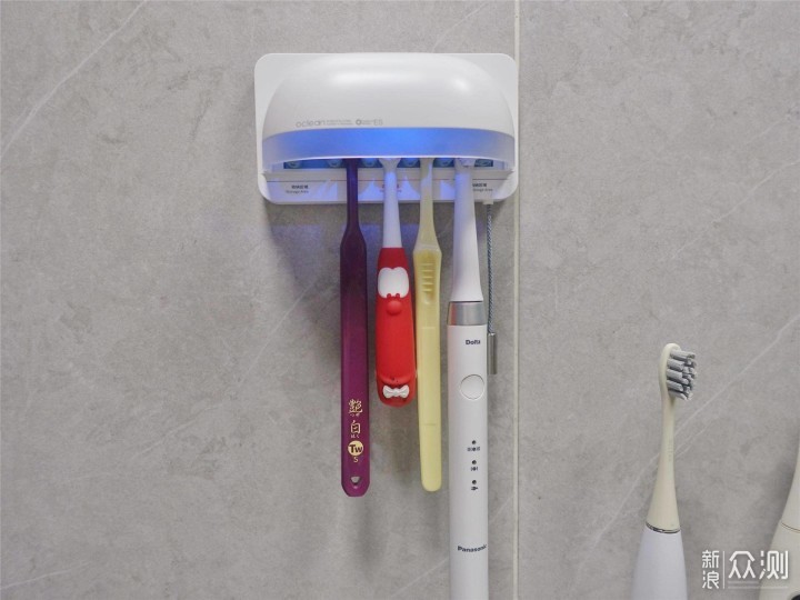 牙刷需要日常杀菌消毒，试试Oclean牙刷消毒器_新浪众测