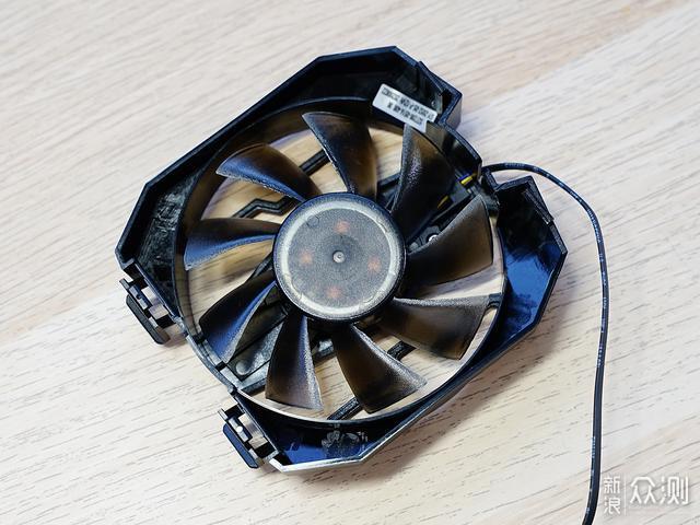 耕升RTX3090炫光评测分享_新浪众测