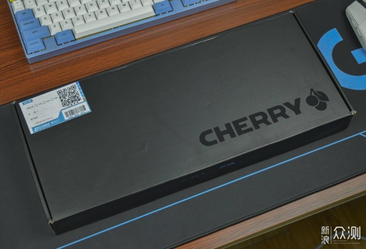 樱桃无钢板键盘:CHERRY MX 2.0S 开箱_新浪众测