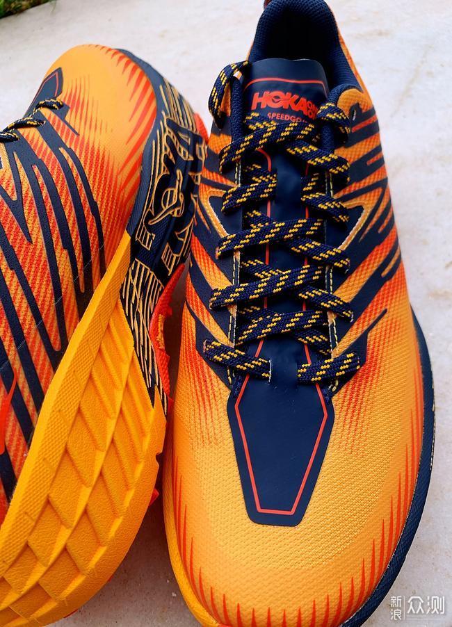 #大玩家#HOKA 羚羊4越野跑鞋大厚底中的扛把子_新浪众测