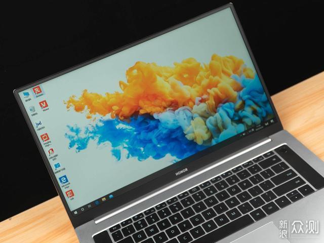 下台笔记本何必是MBP？荣耀MacBook Pro可还行_新浪众测