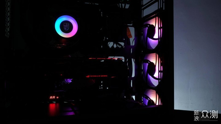 玄冰50与堡垒240体验：机箱虽小，但通风良好_新浪众测